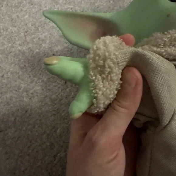 Yoda Toy - Picture 8 of 10